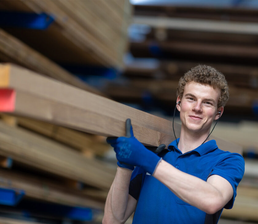 Proficol is voor trappenfabrikanten een vertrouwde partner voor het leveren van massief houten traptreden in elke gewenste houtsoort.